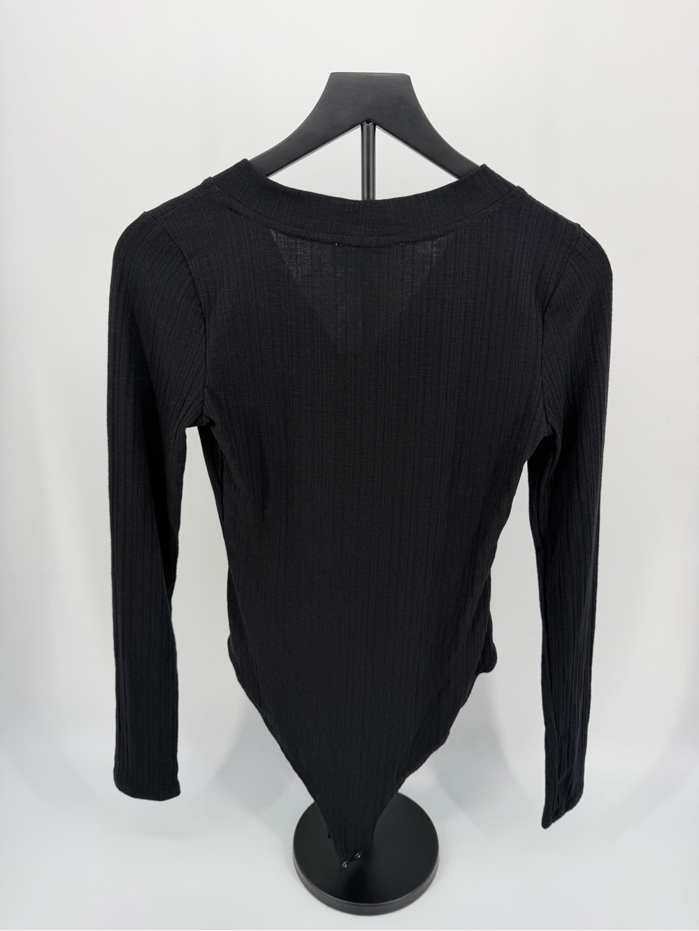 Hippie Rose Black Ribbed V-Neck Long-Sleeve Bodysuit - Picture 3 of 8